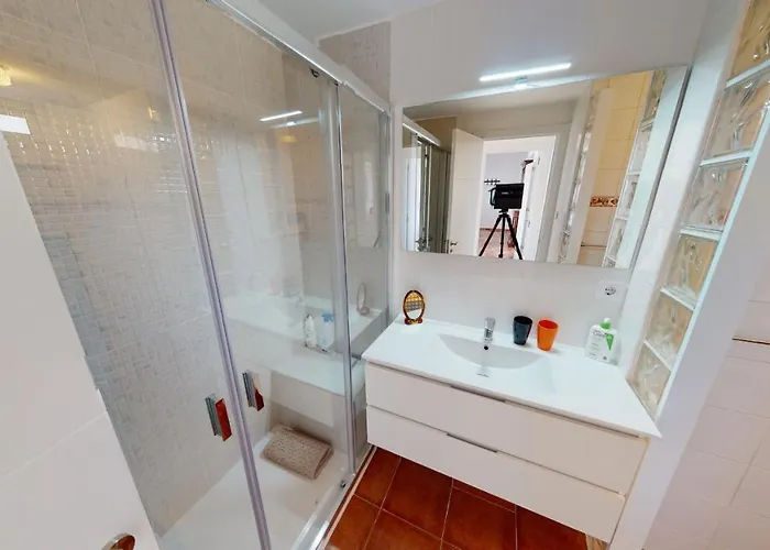 Olimpo Ii The Cruise - Front Line * Fuengirola