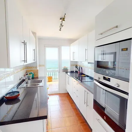 Olimpo Ii The Cruise - Front Line Fuengirola