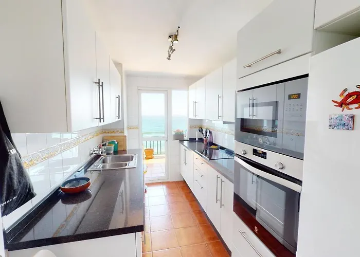 Olimpo Ii The Cruise - Front Line Fuengirola